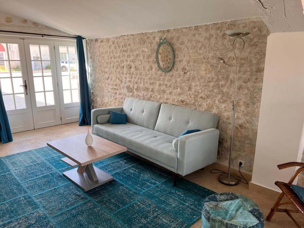 Chateau De Feusse Saint-Just-Luzac 외부 사진