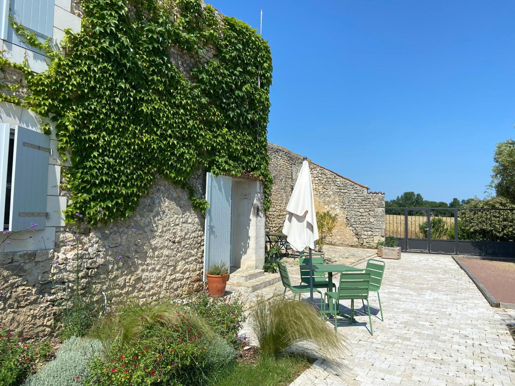 Chateau De Feusse Saint-Just-Luzac 외부 사진