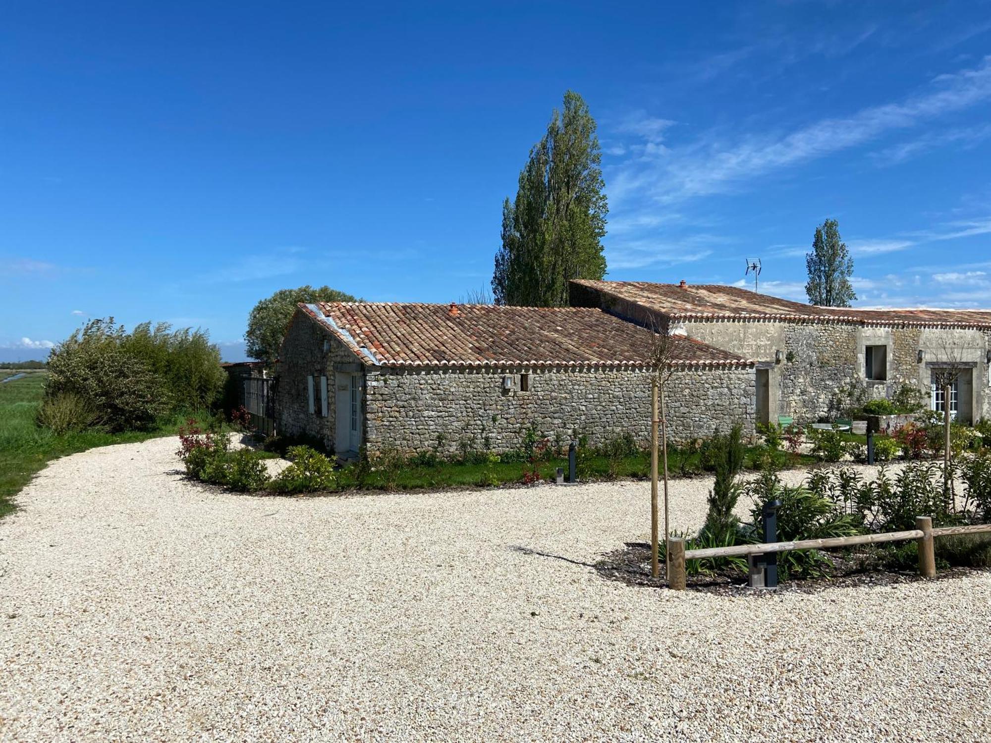 Chateau De Feusse Saint-Just-Luzac 외부 사진